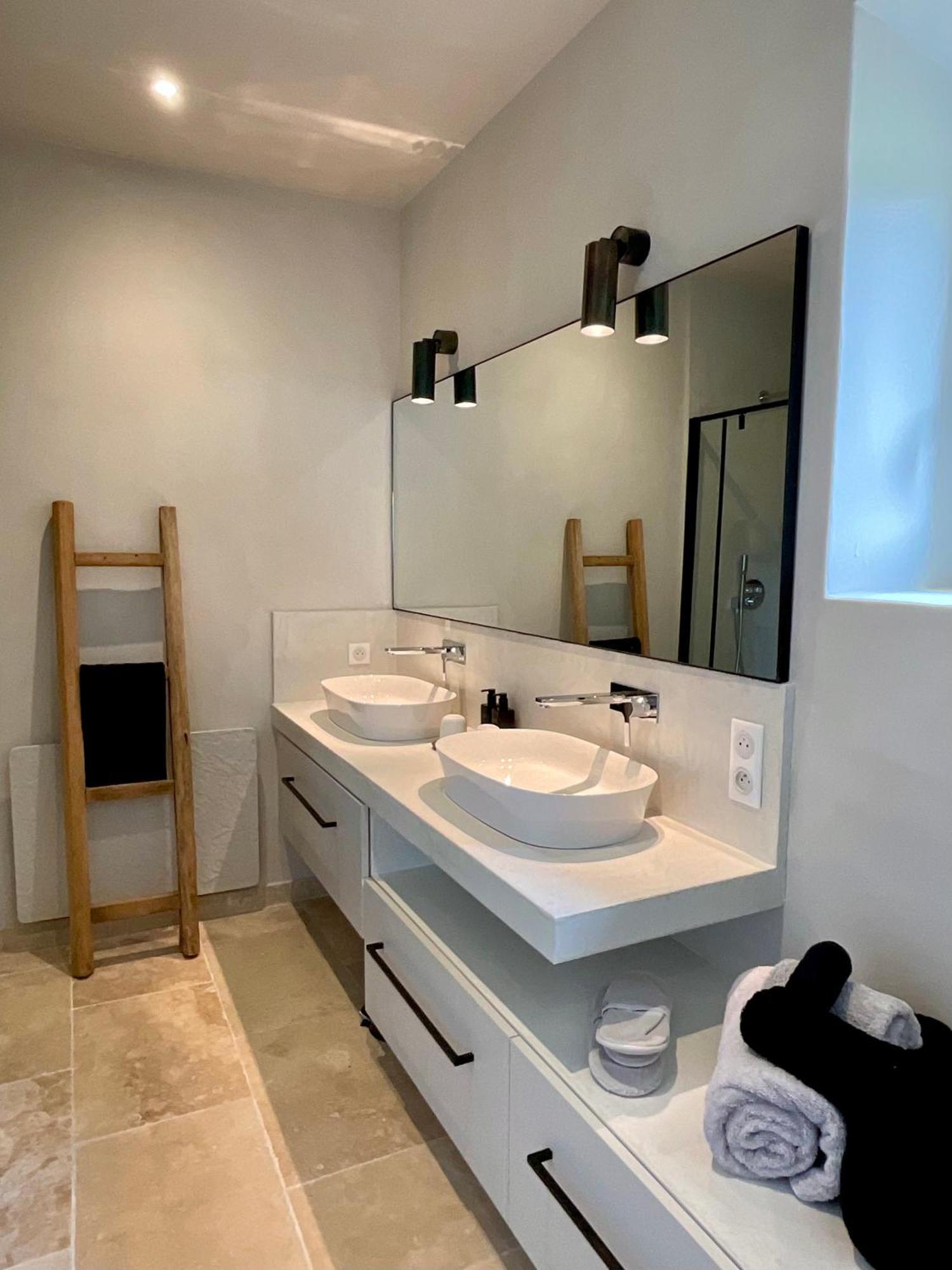 Provence Km28 Bed & Breakfast กอร์ด ภายนอก รูปภาพ